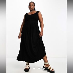 ASOS DESIGN Curve scoop neck sleeveless crinkle shirred maxi dress in black